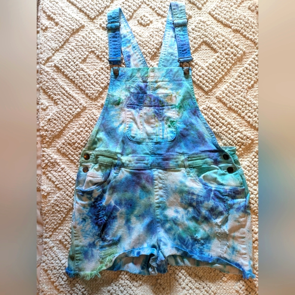 Venus overall shorts 14 hand tie dyed